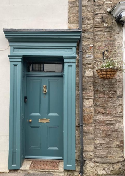 Six on Castle Bed and Breakfast in Mid Devon District