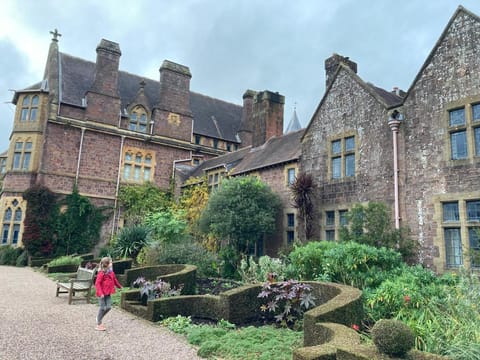 Six on Castle Bed and Breakfast in Mid Devon District