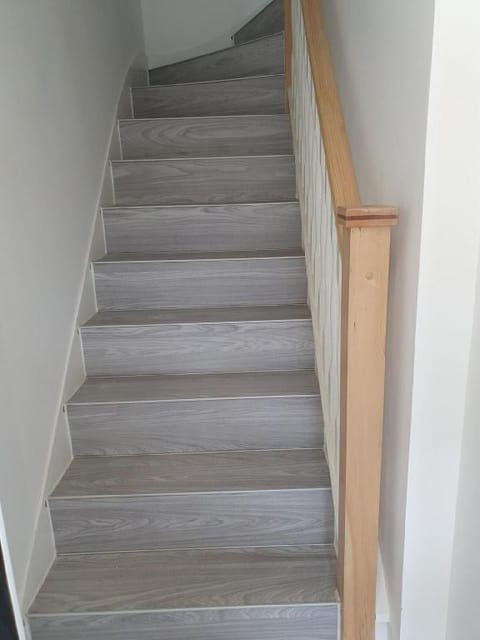 Lovely apartment close 2 City Center &Rail Station Vacation rental in Chesterfield