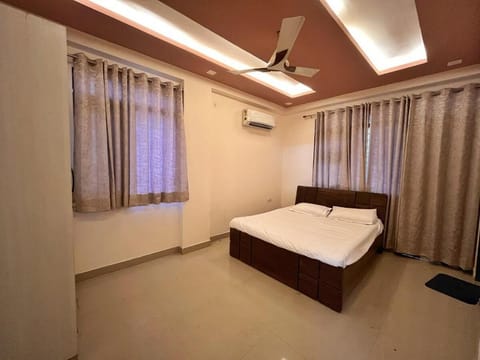 Eclectic 3 BHK Appartment | Exhibit BnBs Apartment in Jaipur