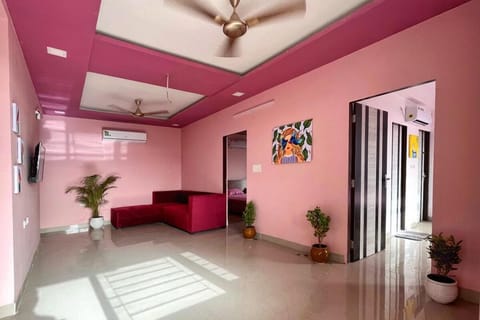 Contemporary 3 BHK Appartment | Exhibit BnBs Apartment in Jaipur