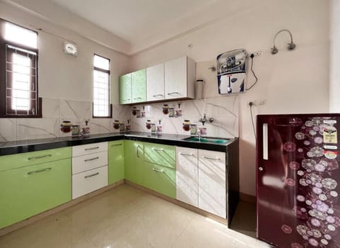 Contemporary 3 BHK Appartment | Exhibit BnBs Apartment in Jaipur