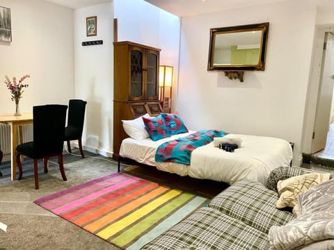 Executive Apartment in Central location & parking* Apartment in Plymouth