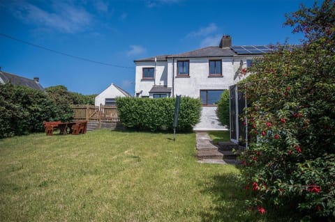 Avoca - 3 Bedroom Holiday Home - Llangennith Country House in Wales