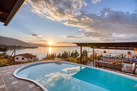 Magical View, Villa Asproneri, Kamena Vourla Villa in Euboea