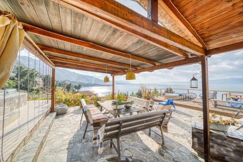 Magical View, Villa Asproneri, Kamena Vourla Villa in Euboea