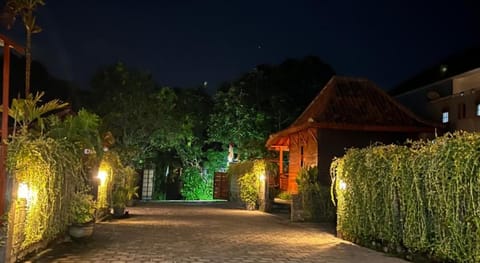 ADIKARA TROPICAL GARDEN Vacation rental in Sukawati