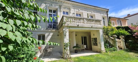 Villa Aigarden Bed and Breakfast in Avignon