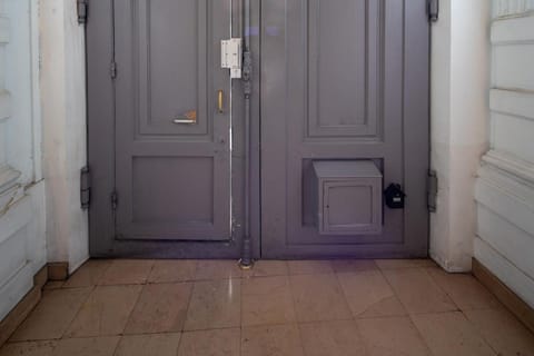 Joro Living Apartment in Paris