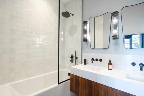 Joro Living Apartment in Paris