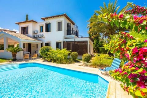 Villa Iliana Villa in Poli Crysochous