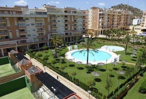 Beautiful apartment with pool and AC Apartment in Malaga