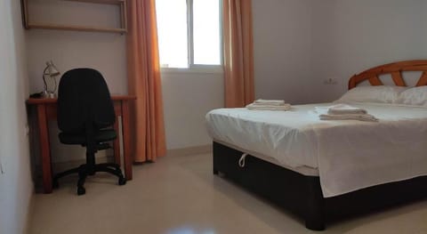 Beautiful apartment with pool and AC Apartment in Malaga