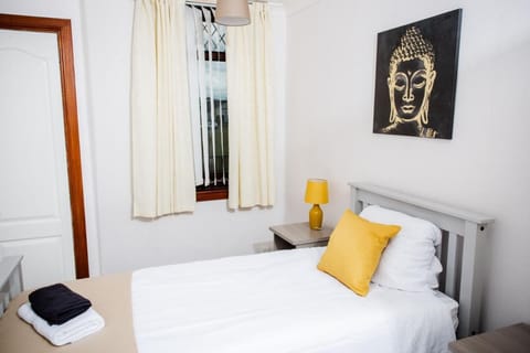 3 BDR House By Caledonia Luxe Stays Short Lets & Serviced Accommodation Douglas Vacation rental in England