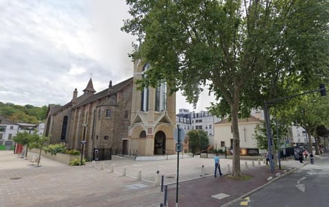 Nice studio, 5 min from versailles, 20 to Paris Apartment in Île-de-France