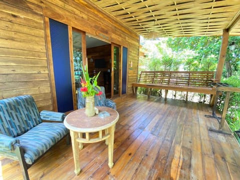 Coconut Lanta Resort @Klong Dow beach Hotel in Sala Dan