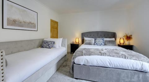 KIST Accommodates - Duck Hill Cottage Vacation rental in Ripon