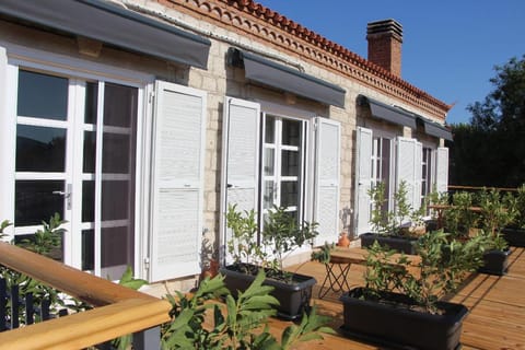 La Maison De Yasmine Apartment in Alaçatı