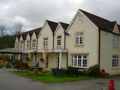 Gables Hotel and Restaurant Hotel in Marston Green