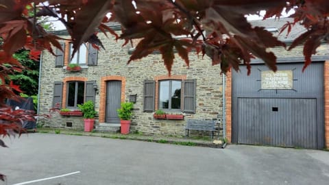 Les Grands Chais Vacation rental in Wallonia, Belgium