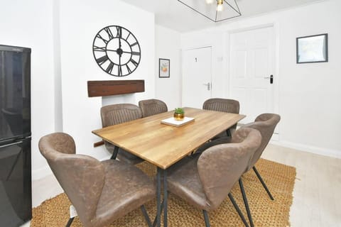 London House by YourStays Vacation rental in Newcastle-under-Lyme