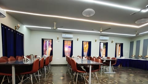 Sparsh Canopy Resort Hotel in Jaipur