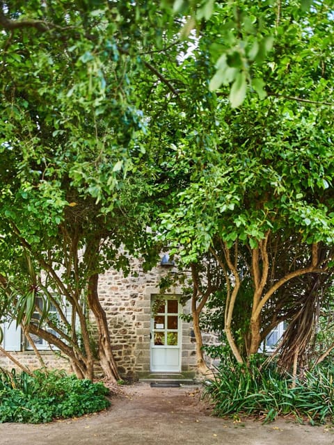 Les Maisons de Tatihou, The Originals Relais Hotel in Saint-Vaast-la-Hougue