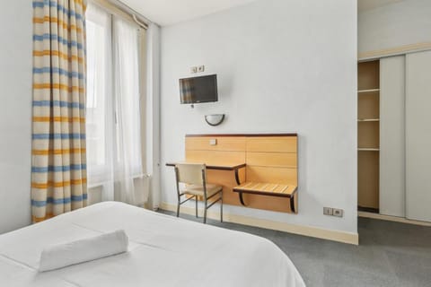 Hôtel Robespierre Ex Idéal hôtel Paris - Montreuil Hotel in Paris