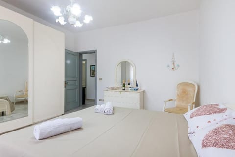 Air-conditioned Villa 300 Meters From Porto Cesareo Beach With Parking Vacation rental in Porto Cesareo