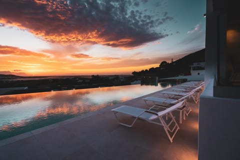 Kouros Blanc Resort & Suites Hotel in Paros, Greece