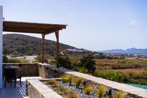 Kouros Blanc Resort & Suites Hotel in Paros, Greece