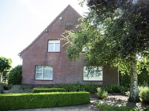 Spacious, atmospheric upper floor of a farmhouse with garden Apartment in North Brabant (province)