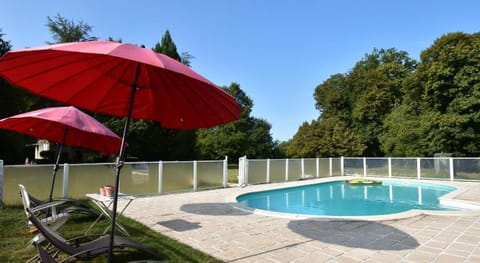 House in Burgundy with Private Pool Vacation rental in Bourgogne-Franche-Comté