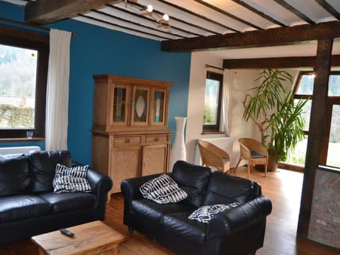 Well kept gite, short distance from the river and forest. Vacation rental in Wallonia, Belgium