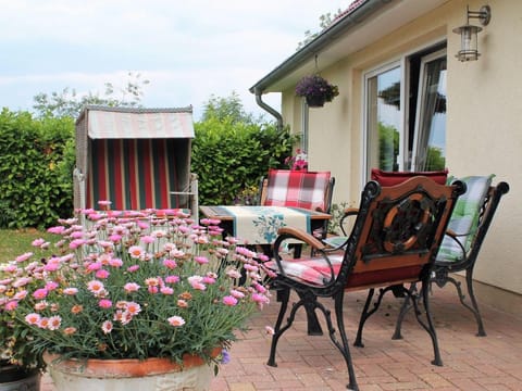 Cozy Coastal Stay with Garden Vacation rental in Ostholstein