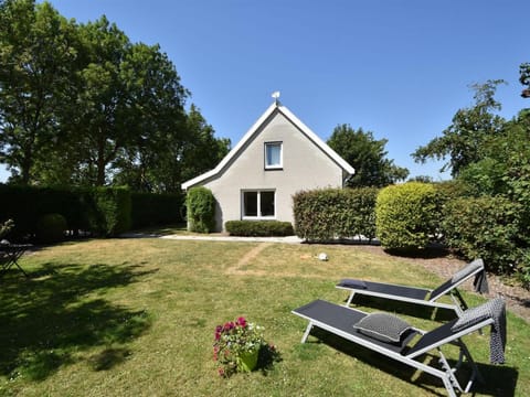 Cosy holiday home with large garden Vacation rental in Zeeland, Netherlands