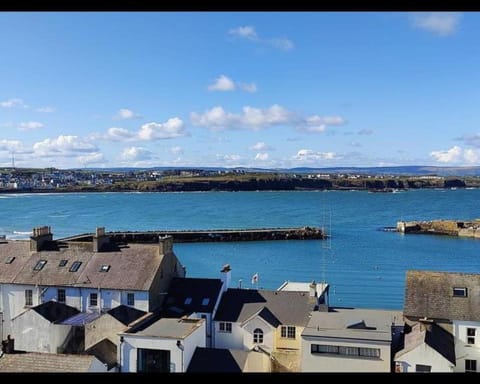 Portrush Penthouse Stunning Harbour & Atlantic Views Apartment in Portrush