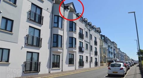 Portrush Penthouse Stunning Harbour & Atlantic Views Apartment in Portrush
