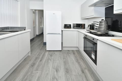 Townhouse @ Eastwood Place Stoke Vacation rental in Stoke-on-Trent