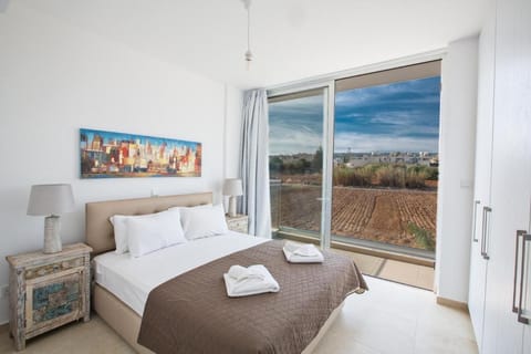 Villa Prol20, Contemporary 3bdr Protaras Villa with Pool, Close to the Beaches Hotel in Protaras