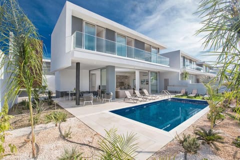 Villa Prol20, Contemporary 3bdr Protaras Villa with Pool, Close to the Beaches Hotel in Protaras