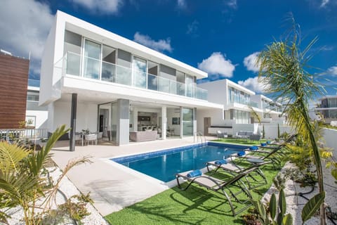 Villa Prol21,fantastic 3bdr Protaras Villa with Pool,close to Fig Tree Bay Beach Hotel in Protaras