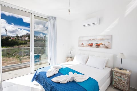 Villa Prol21,fantastic 3bdr Protaras Villa with Pool,close to Fig Tree Bay Beach Hotel in Protaras