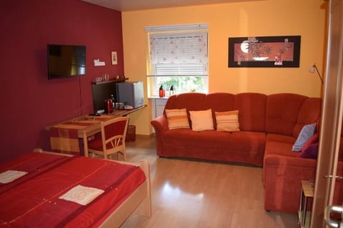 Gästezimmer Leonore Apartment in Kelberg