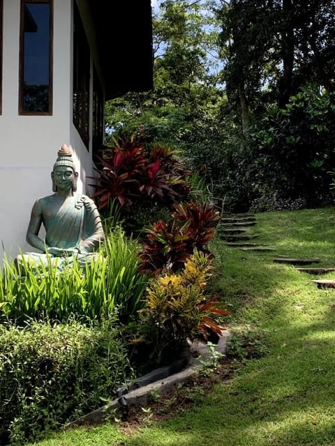 One Bedroom Luxury Bungalow Vacation rental in West Selemadeg