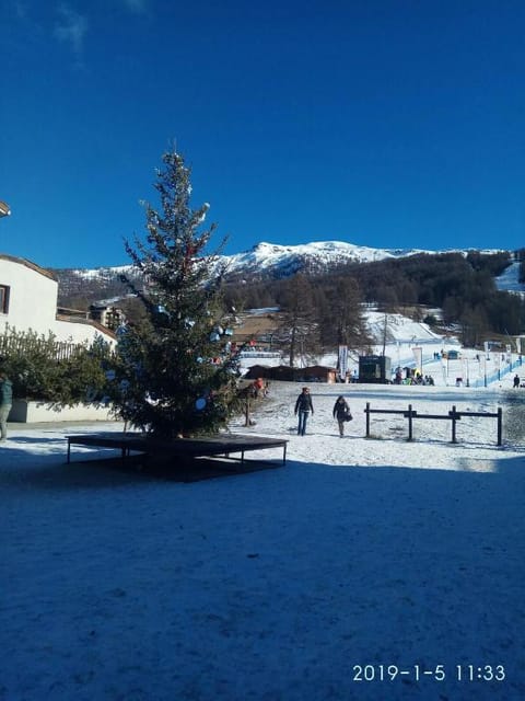 Bilo su piste Appartamentiflarida Sansicario Alto Apartment in Piedmont