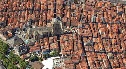 Le Loft de l hotel Dieu Hotel in Villefranche-de-Rouergue