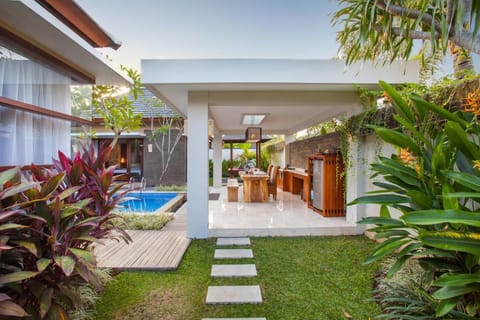 Deluxe Villa with Private Pool in Jimbaran - 2BDR Villa in Kuta Selatan