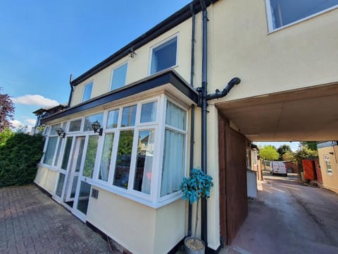 North Cambridge Guesthouse by Payman Club Hotel in Cambridge