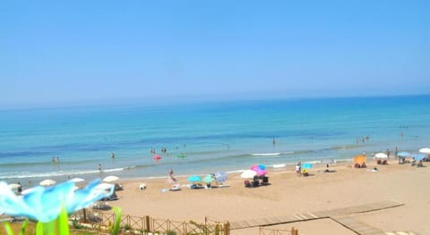 Beachfront Loft Apartment - Agios Gordios, Corfu Apartment in Saint Gordios beach
